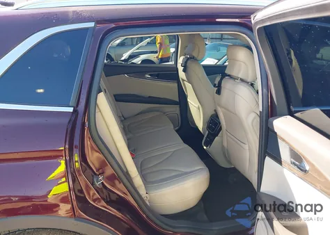 2017 Lincoln Mkx Reserve z USA, uszkodzony, nr VIN 2LMPJ8LP1HBL35748